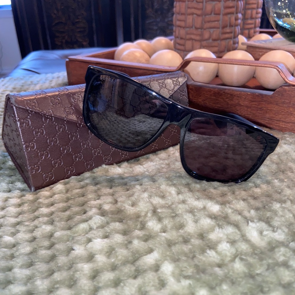GUCCI sunglasses